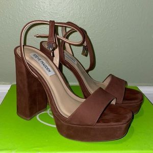 Steve Madden Lessa Platform Sandal